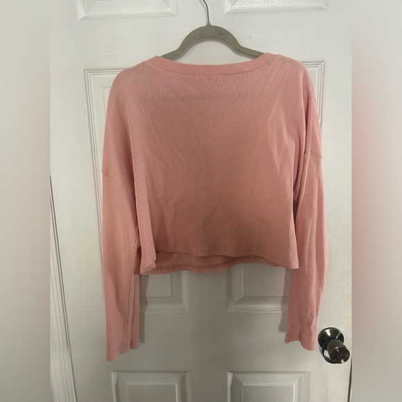 {ALL THE WAYS} long sleeve crop - Picture 3 of 6